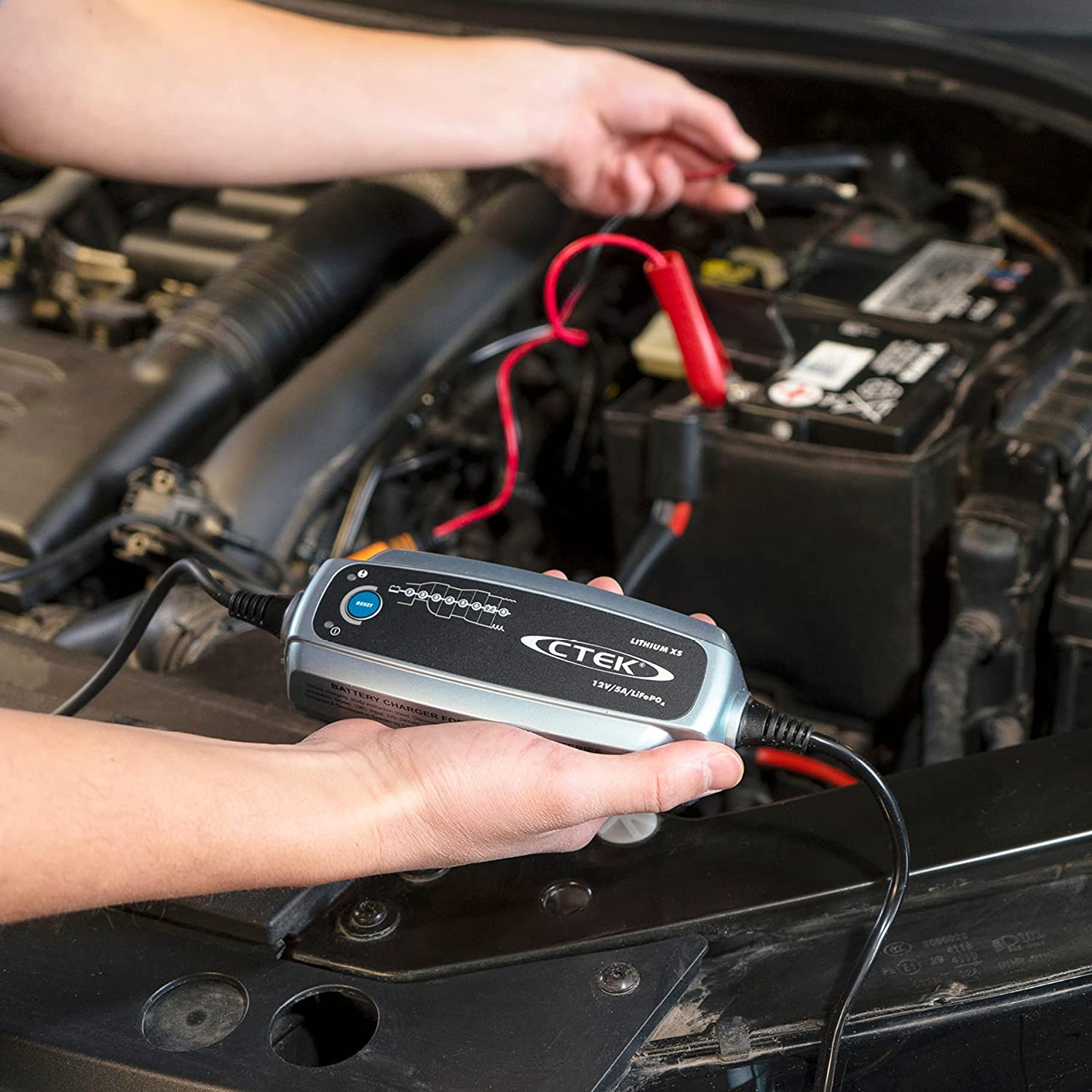 Зарядний пристрій CTEK Lithium XS (56-899)
